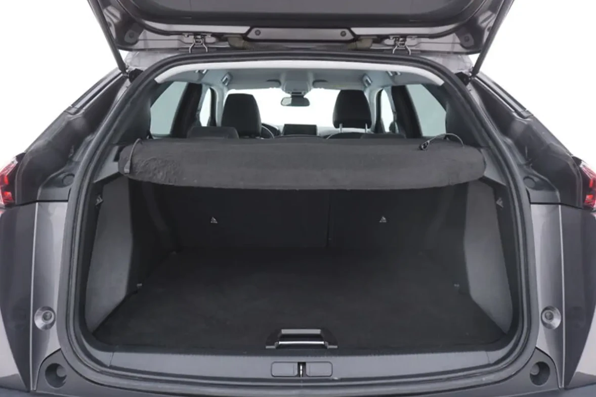 Peugeot 2008 Allure 1.5 131, снимка 14 - Автомобили и джипове - 55221860