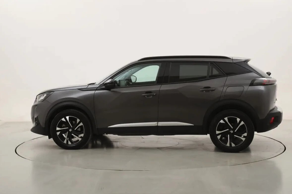 Peugeot 2008 Allure 1.5 131, снимка 3 - Автомобили и джипове - 55221860