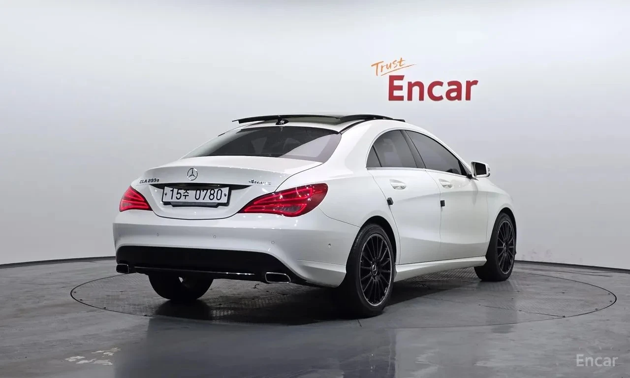Mercedes-Benz CLA 220 BLUETEC 4MATIC * АВТОКРЕДИТ * ПРЕДСТАВИТЕЛСТВО, снимка 2 - Автомобили и джипове - 55377904