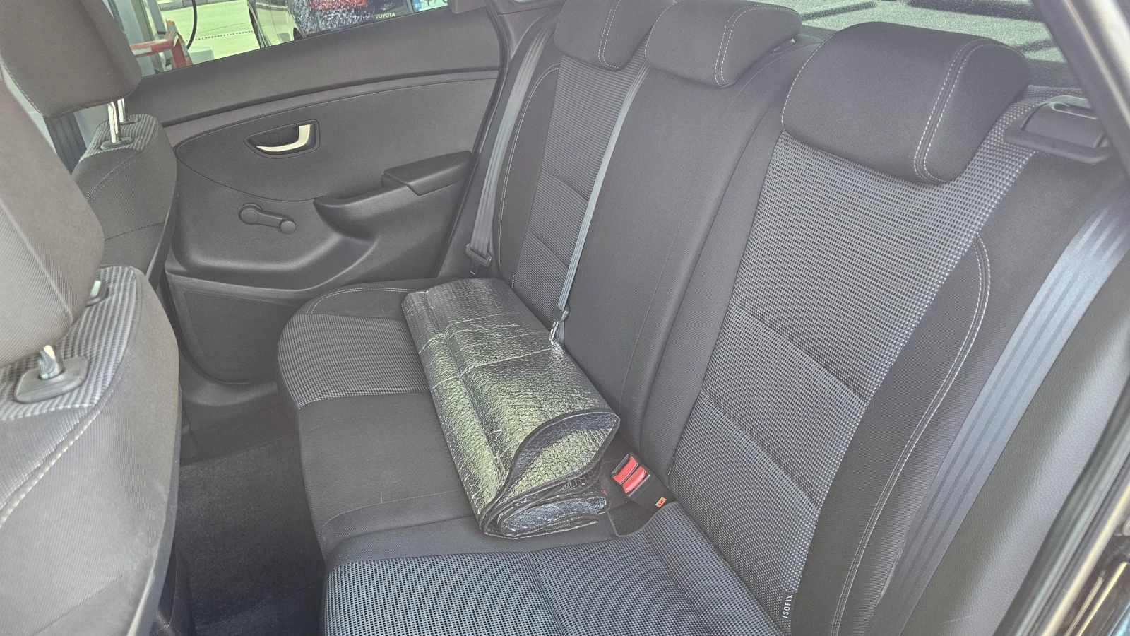 Hyundai I30, снимка 12 - Автомобили и джипове - 55435898