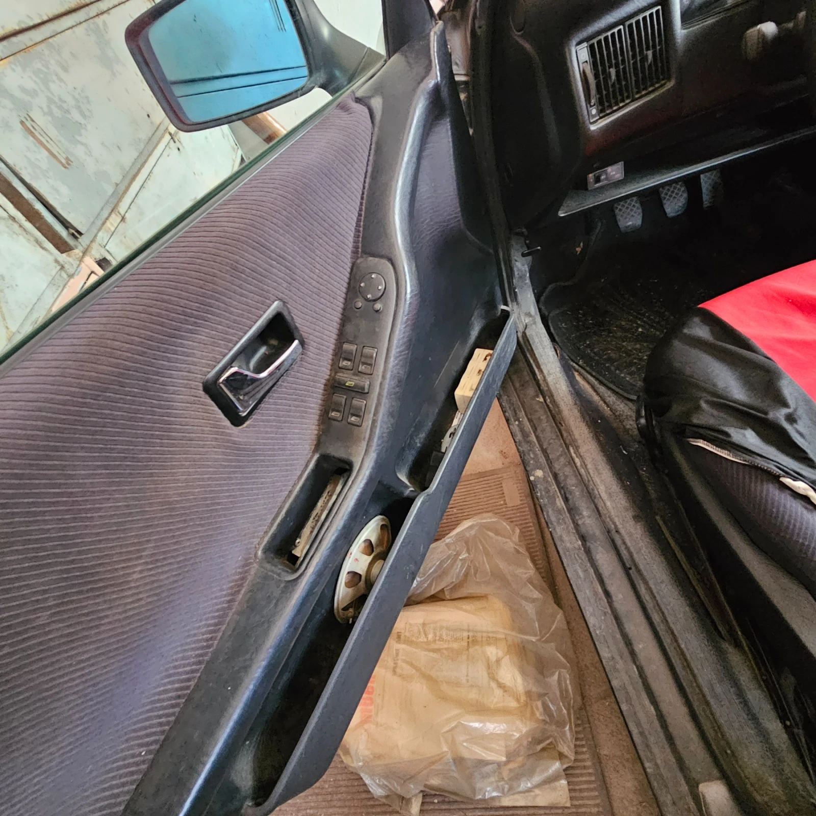 Audi 80 B4, снимка 5 - Автомобили и джипове - 55644424