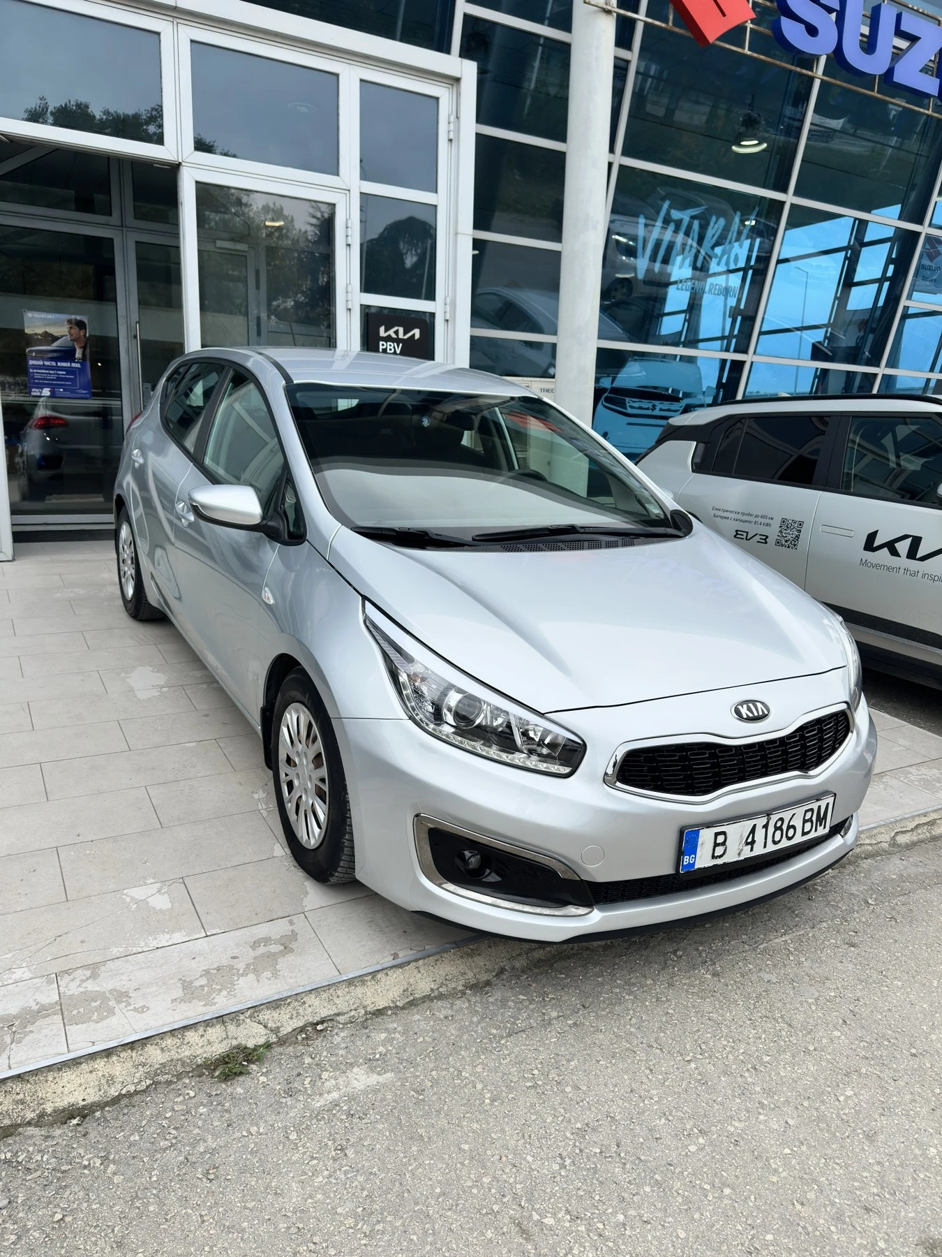 Kia Ceed, снимка 3 - Автомобили и джипове - 56542034