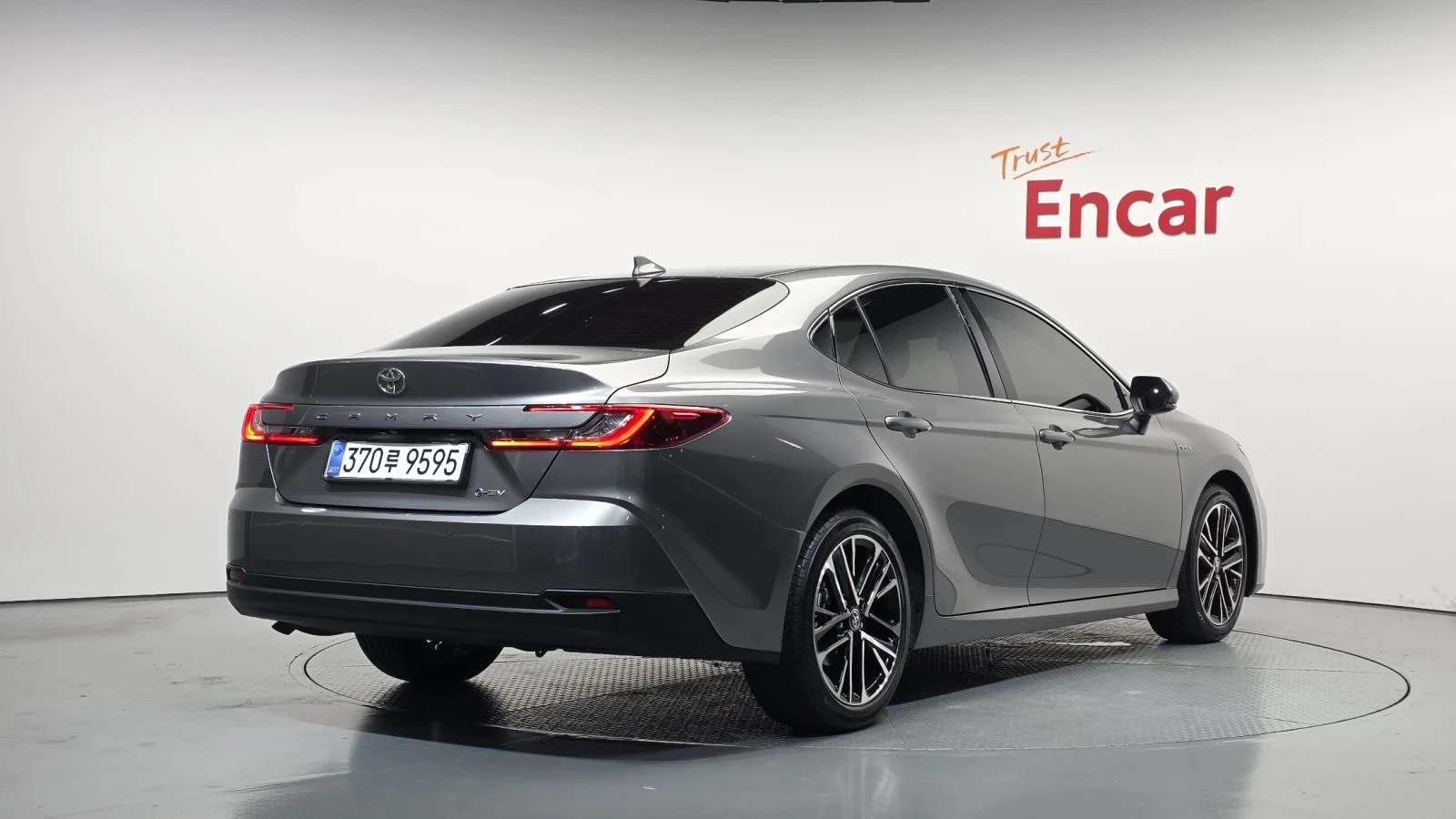Toyota Camry, снимка 2 - Автомобили и джипове - 56689636
