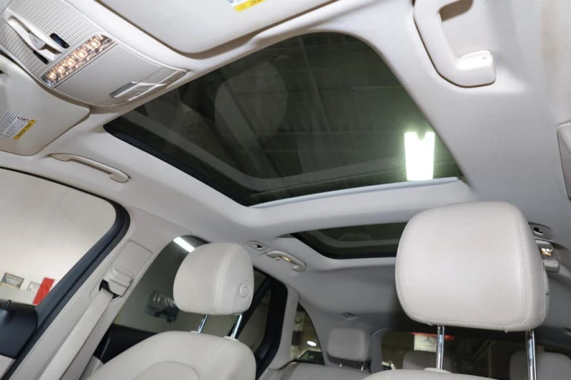 Mercedes-Benz GLC 300 4MATIC  * АвтоКредит* (ЦЕНА ДО БГ), снимка 10 - Автомобили и джипове - 52709714