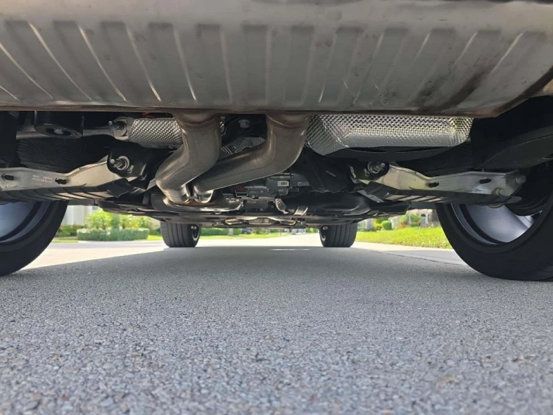 Audi RSQ8 * PERFORMANCE* CARFAX * БЕЗ ПЪРВОНАЧАЛНА ВНОСКА, снимка 13 - Автомобили и джипове - 52815140