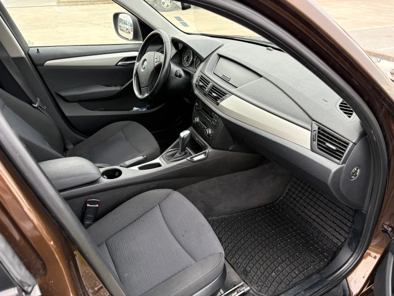 BMW X1 18d, снимка 8 - Автомобили и джипове - 53598549