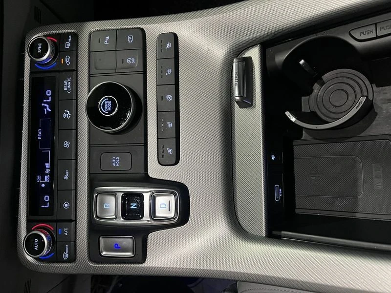 Hyundai Palisade 2.2 200 hp Automatic, снимка 13 - Автомобили и джипове - 55815901