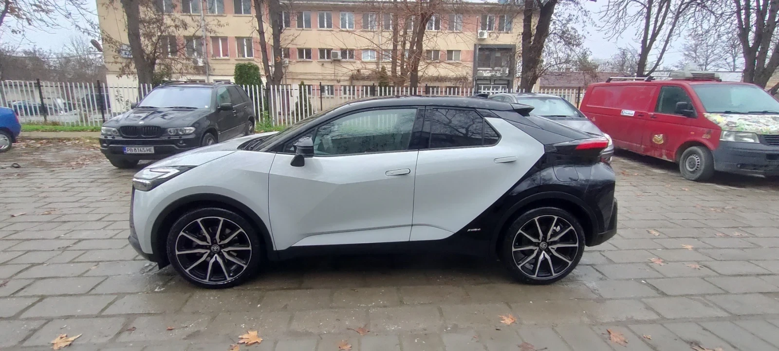 Toyota C-HR 2.0 HEV GR SPORT 4X4 PREMIERE EDITION НАЛИЧНА ! ! , снимка 1