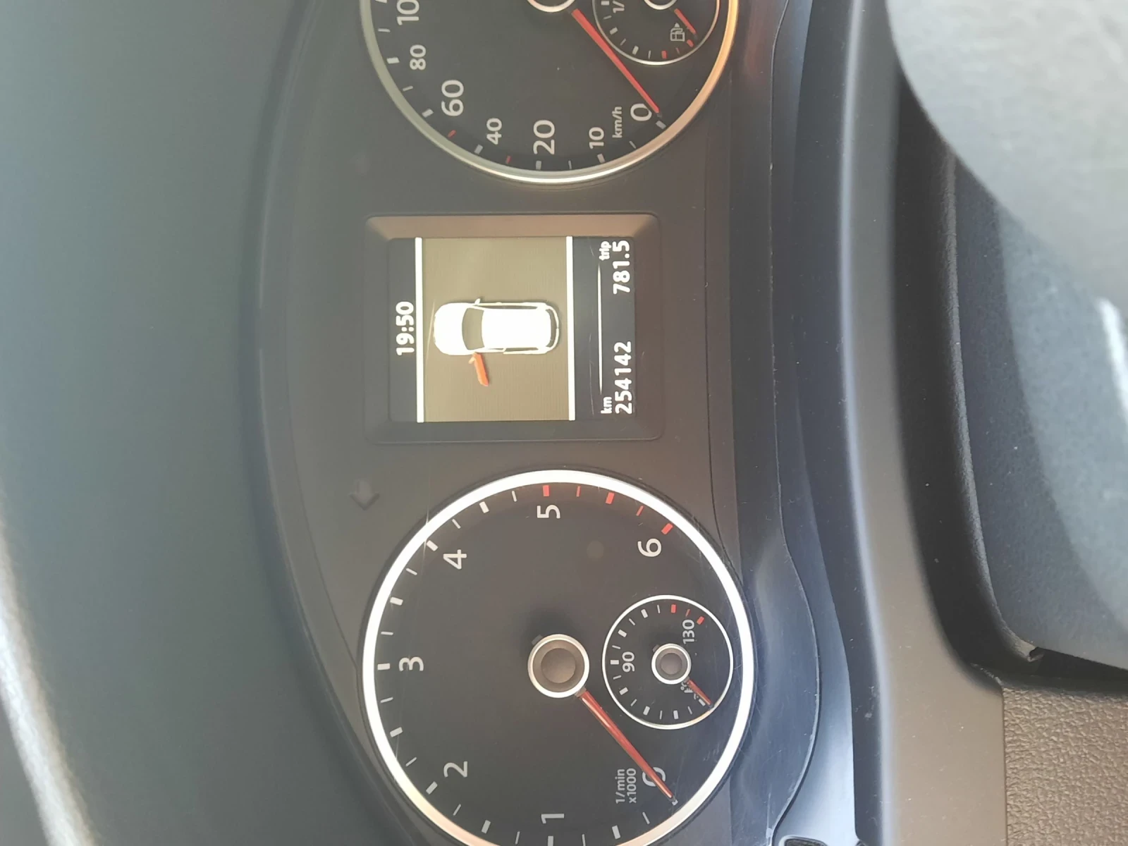 VW Tiguan  - изображение 6