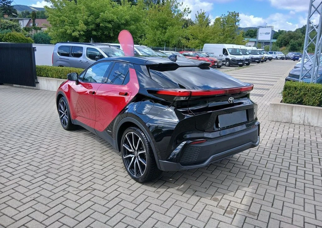 Toyota C-HR 2.0 HEV 4X4 GR SPORT PREMIERE EDITION - изображение 3