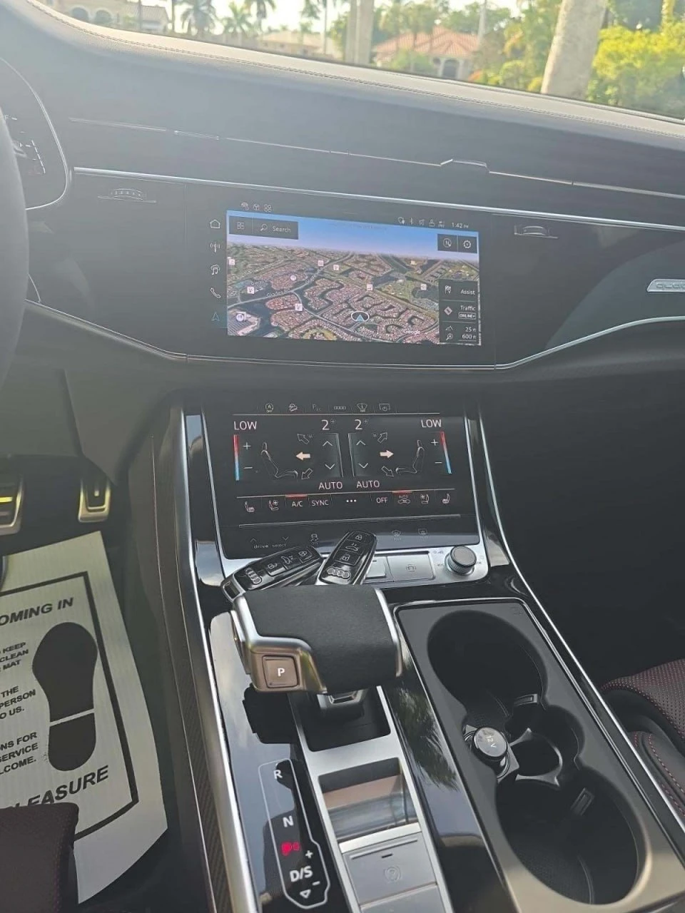 Audi RSQ8 * PERFORMANCE* CARFAX * БЕЗ ПЪРВОНАЧАЛНА ВНОСКА - изображение 9