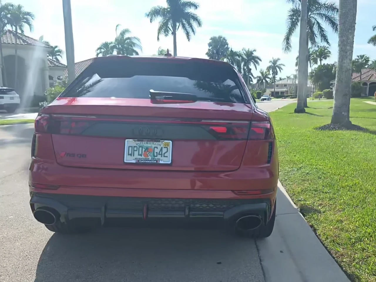 Audi RSQ8 * PERFORMANCE* CARFAX * БЕЗ ПЪРВОНАЧАЛНА ВНОСКА - изображение 4