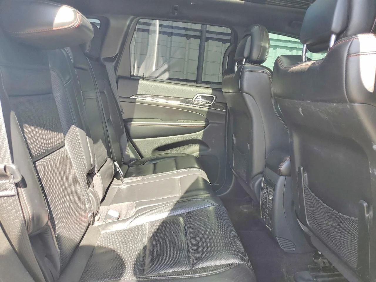 Jeep Grand cherokee, снимка 11 - Автомобили и джипове - 53976910