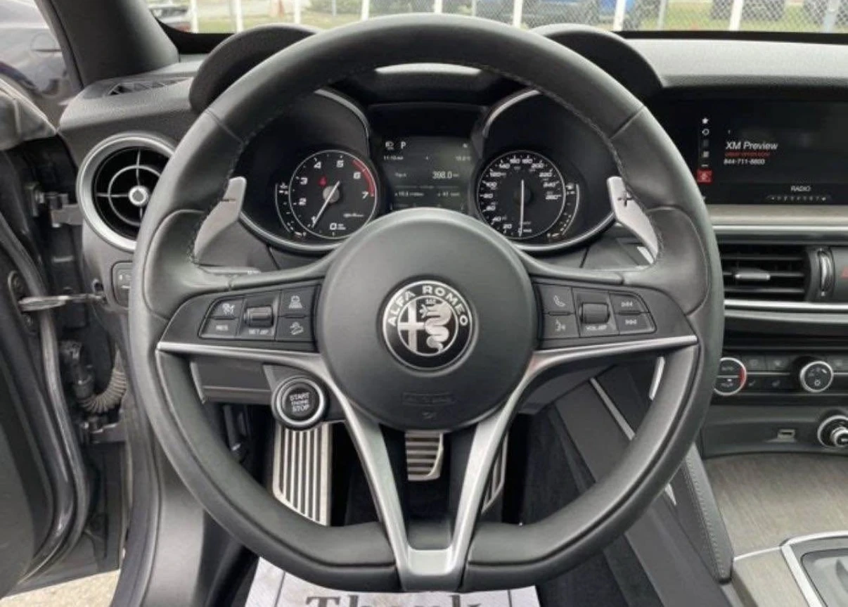Alfa Romeo Stelvio TI SPORT / HARMON KARDON / DISTRONIC / CARFAX /, снимка 5 - Автомобили и джипове - 54459808