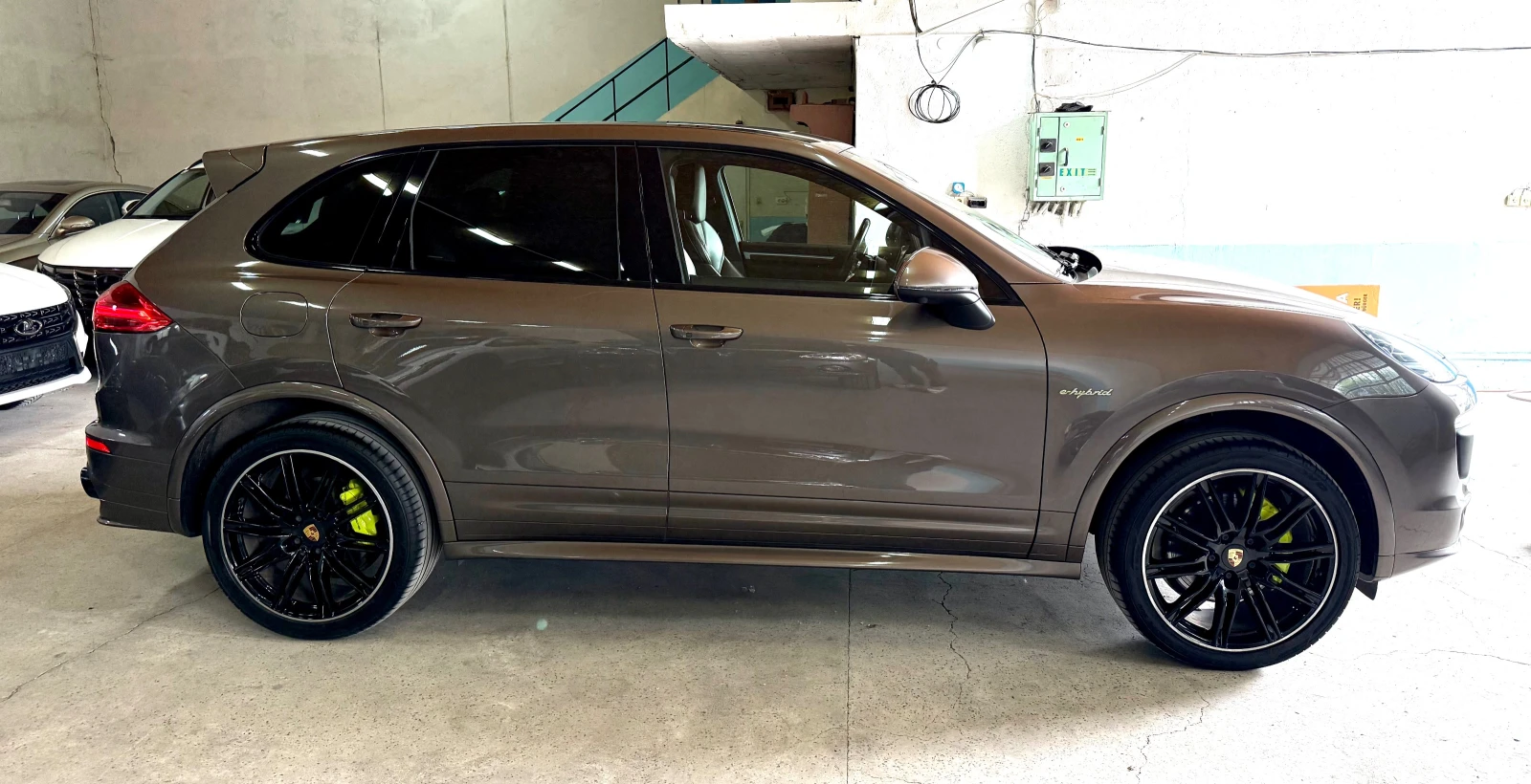 Porsche Cayenne S E-Hybrid 3.0 V6 416 к.с. 4x4 FACELIFT, снимка 9 - Автомобили и джипове - 54579133