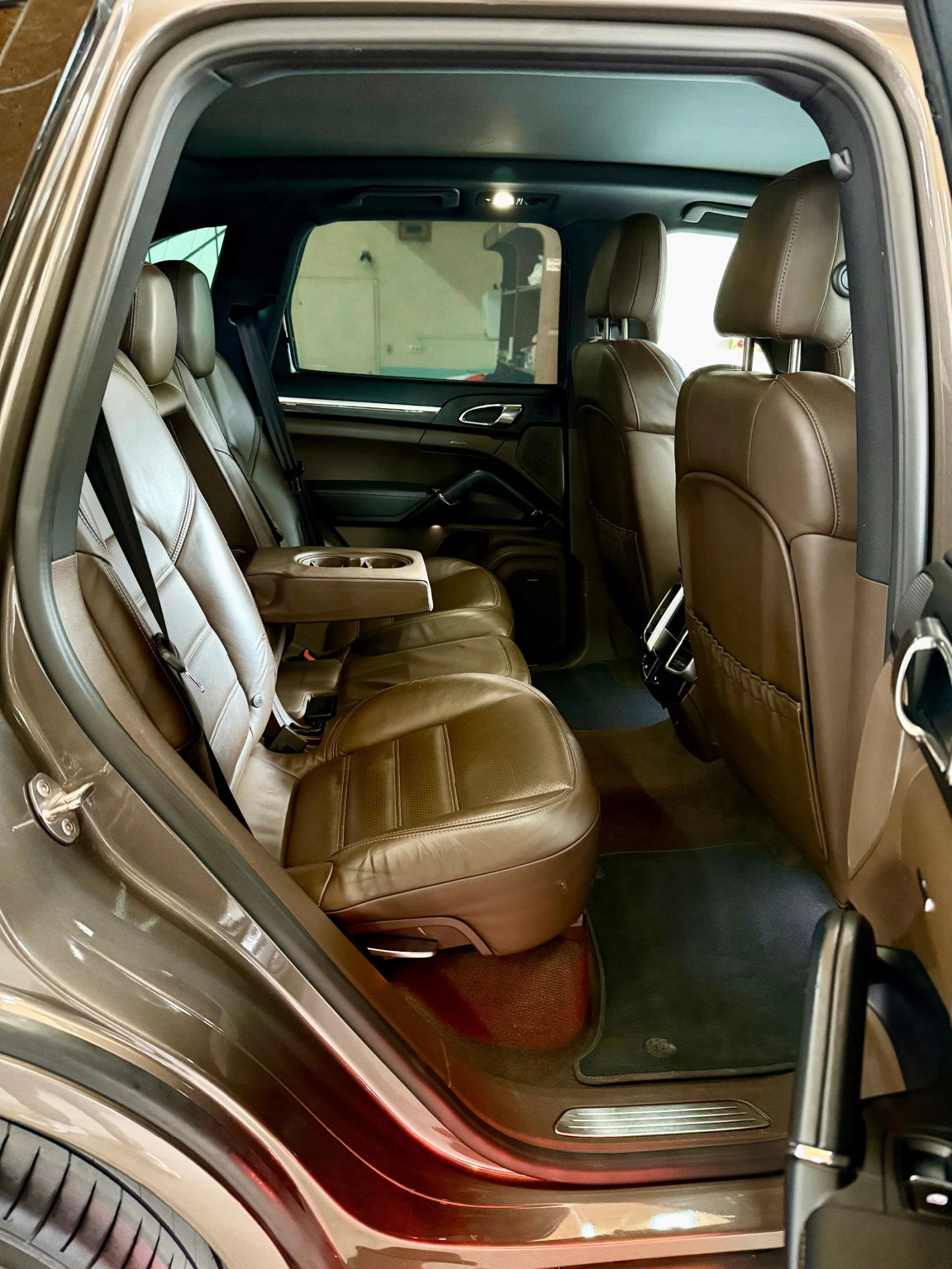 Porsche Cayenne S E-Hybrid 3.0 V6 416 к.с. 4x4 FACELIFT, снимка 10 - Автомобили и джипове - 54579133