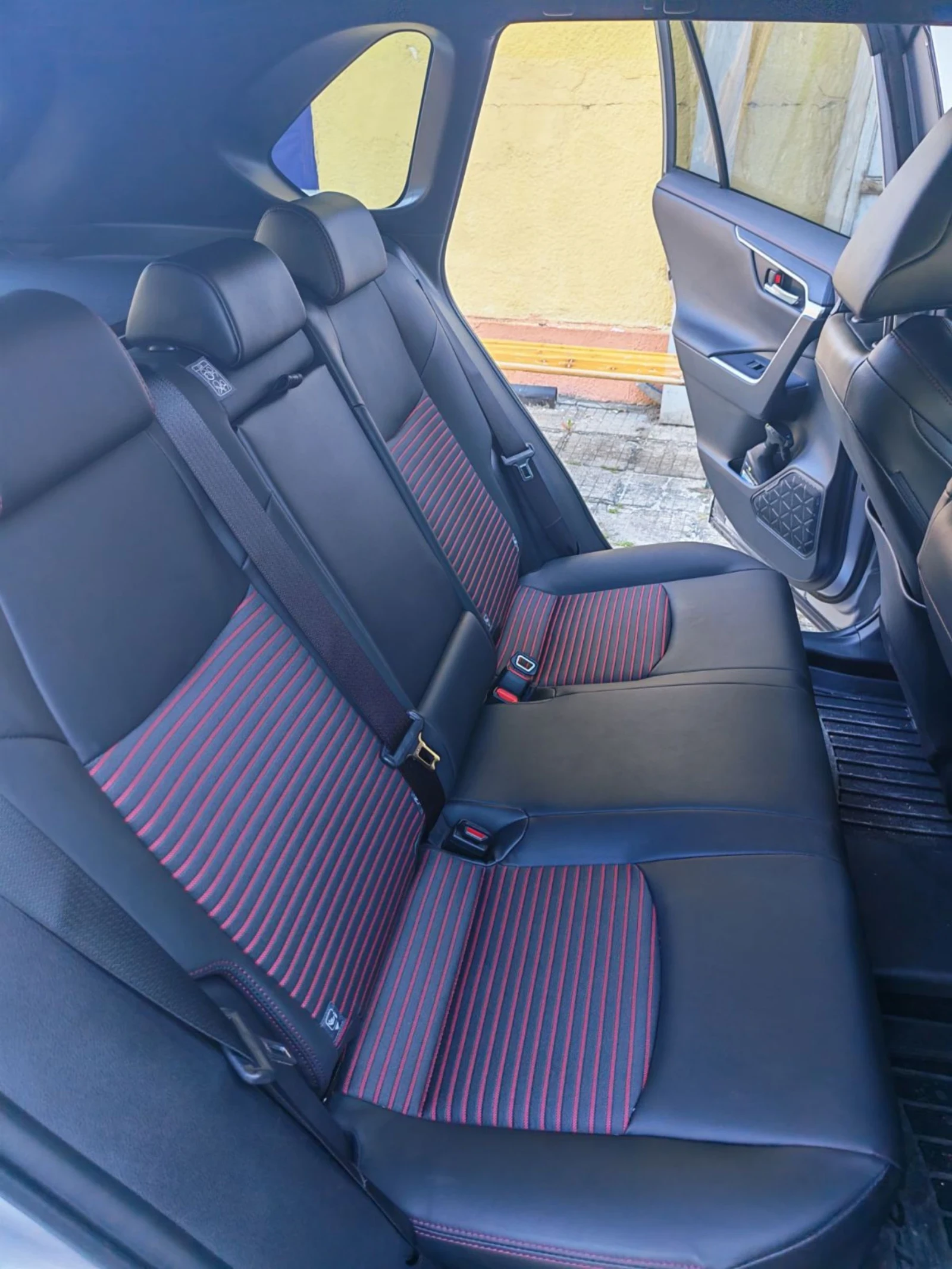 Toyota Rav4 Plug-in hybrid , снимка 6 - Автомобили и джипове - 54745264