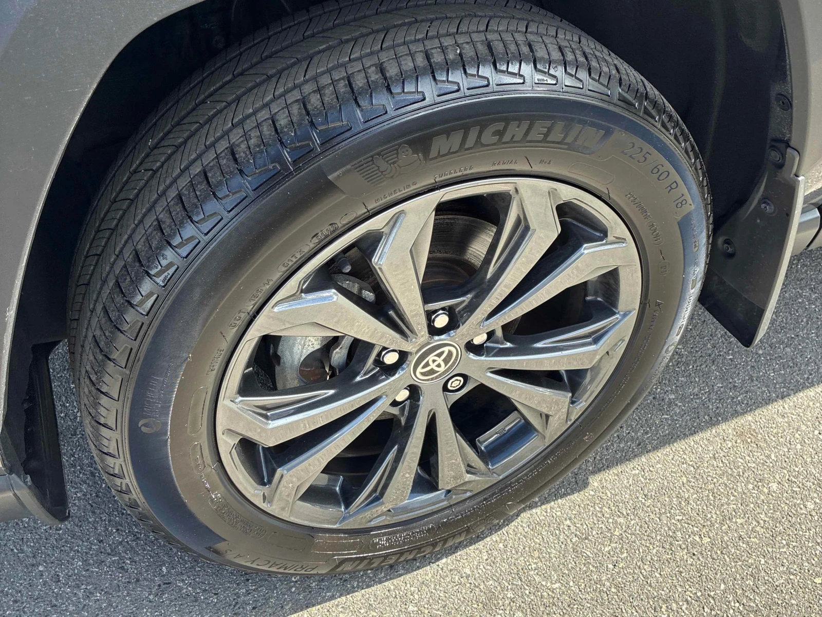 Toyota Rav4 HYBRID LIMITED * * CARFAX * * АВТО КРЕДИТ * * , снимка 6 - Автомобили и джипове - 54793530