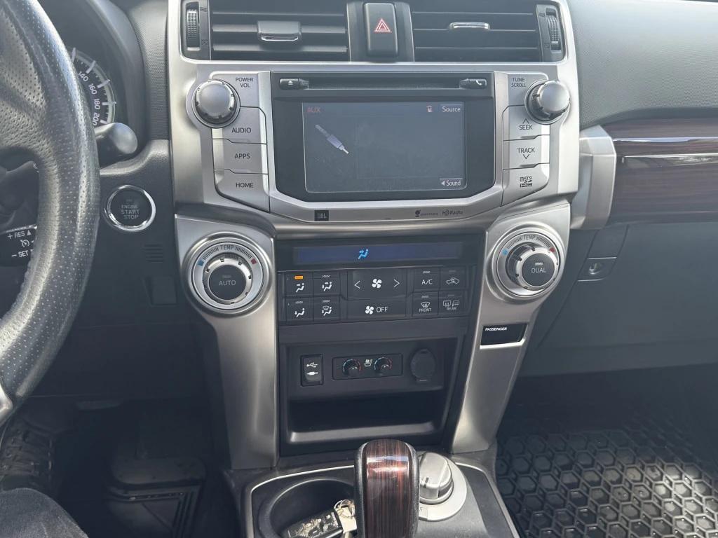 Toyota 4runner SR5* 4WD* КОЖА* ПАНОРАМА* ПОДГРЕВ* , снимка 12 - Автомобили и джипове - 55241452