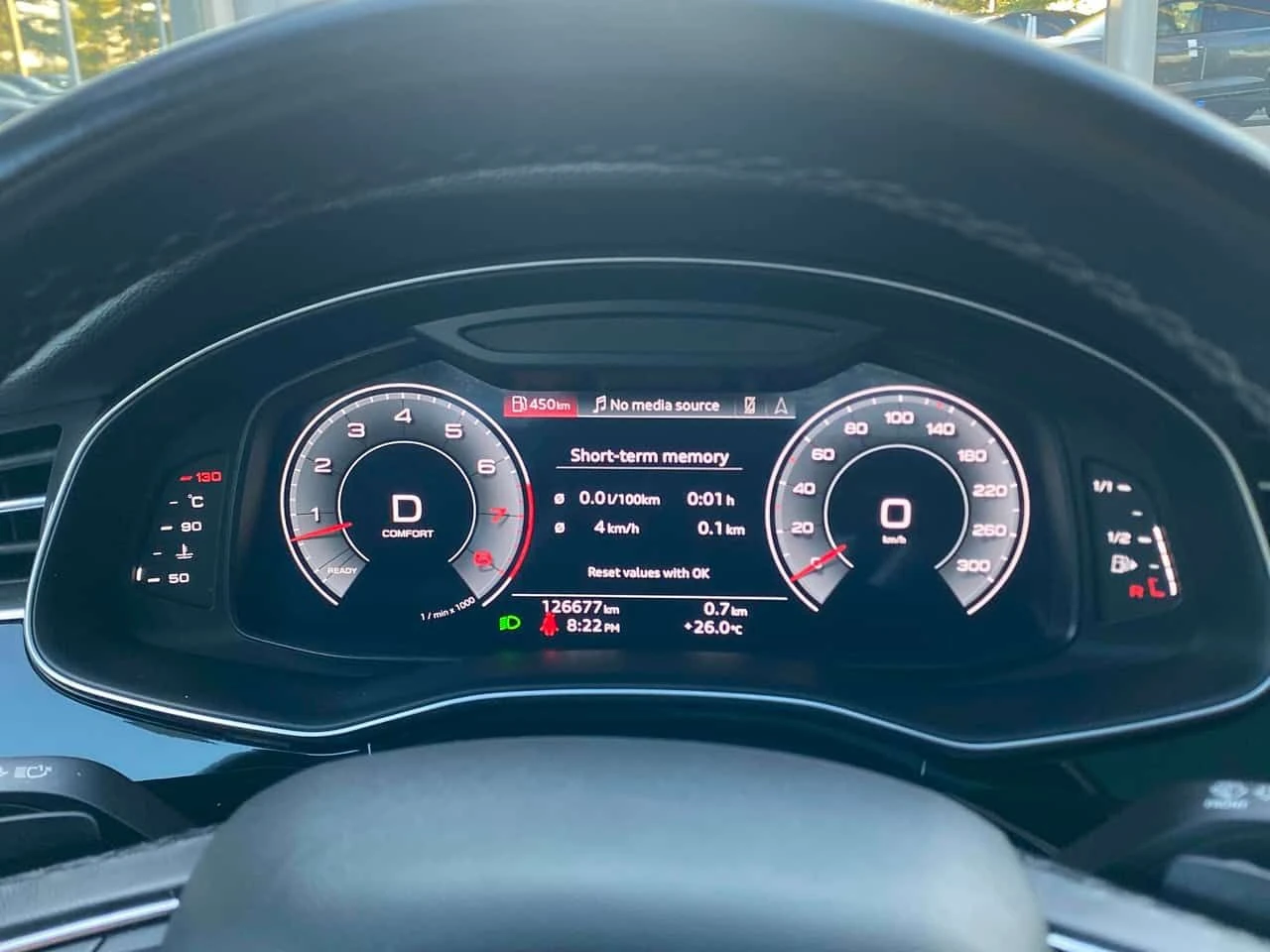 Audi Q7 QUATTRO * ГЛАВНО ПРЕДСТАВИТЕЛСТВО НА AUDI* , снимка 8 - Автомобили и джипове - 55423377