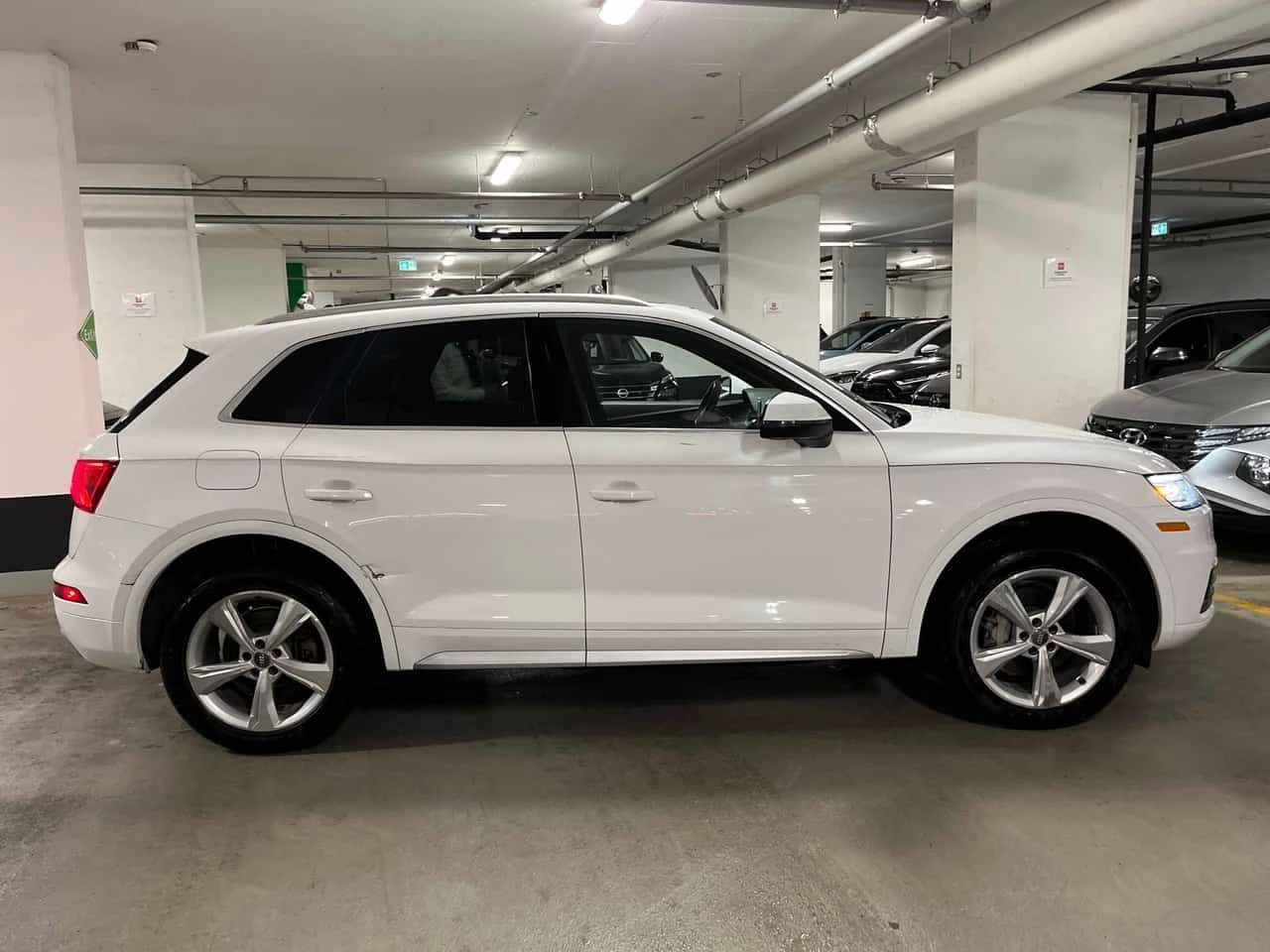 Audi Q5 * Progressiv * CARFAX * ОПЦИЯ ЗА ФИНАНСИРАНЕ , снимка 16 - Автомобили и джипове - 55468317