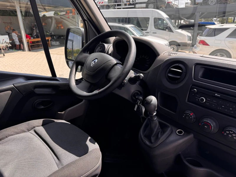 Renault Master 2.3dCI Клима Euro 5b, снимка 10 - Бусове и автобуси - 47107185