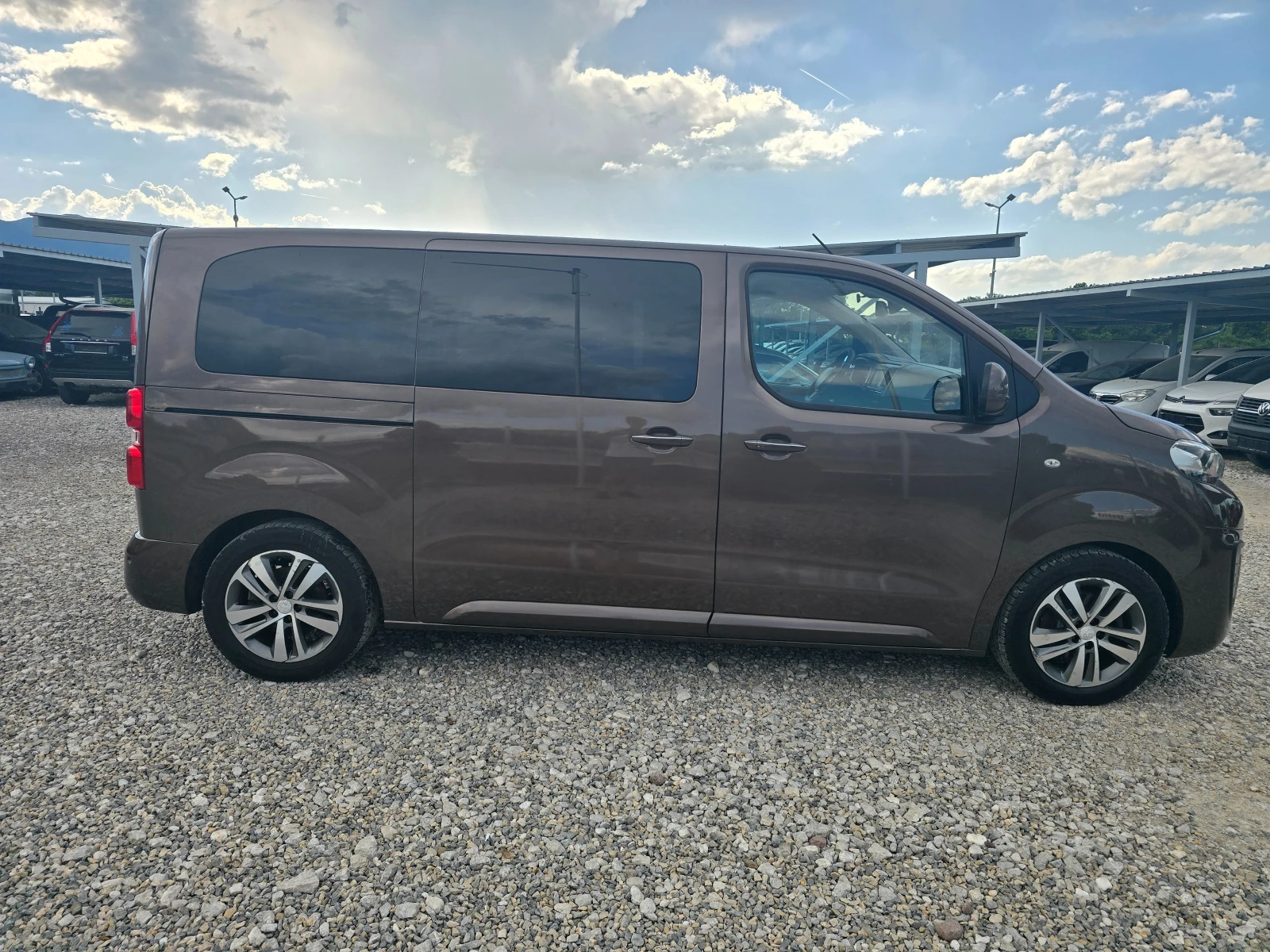 Peugeot Traveller 2, 0 HDI 150кс.НАВИГАЦИЯ !! 8 МЕСТА !!, снимка 6 - Бусове и автобуси - 54806798
