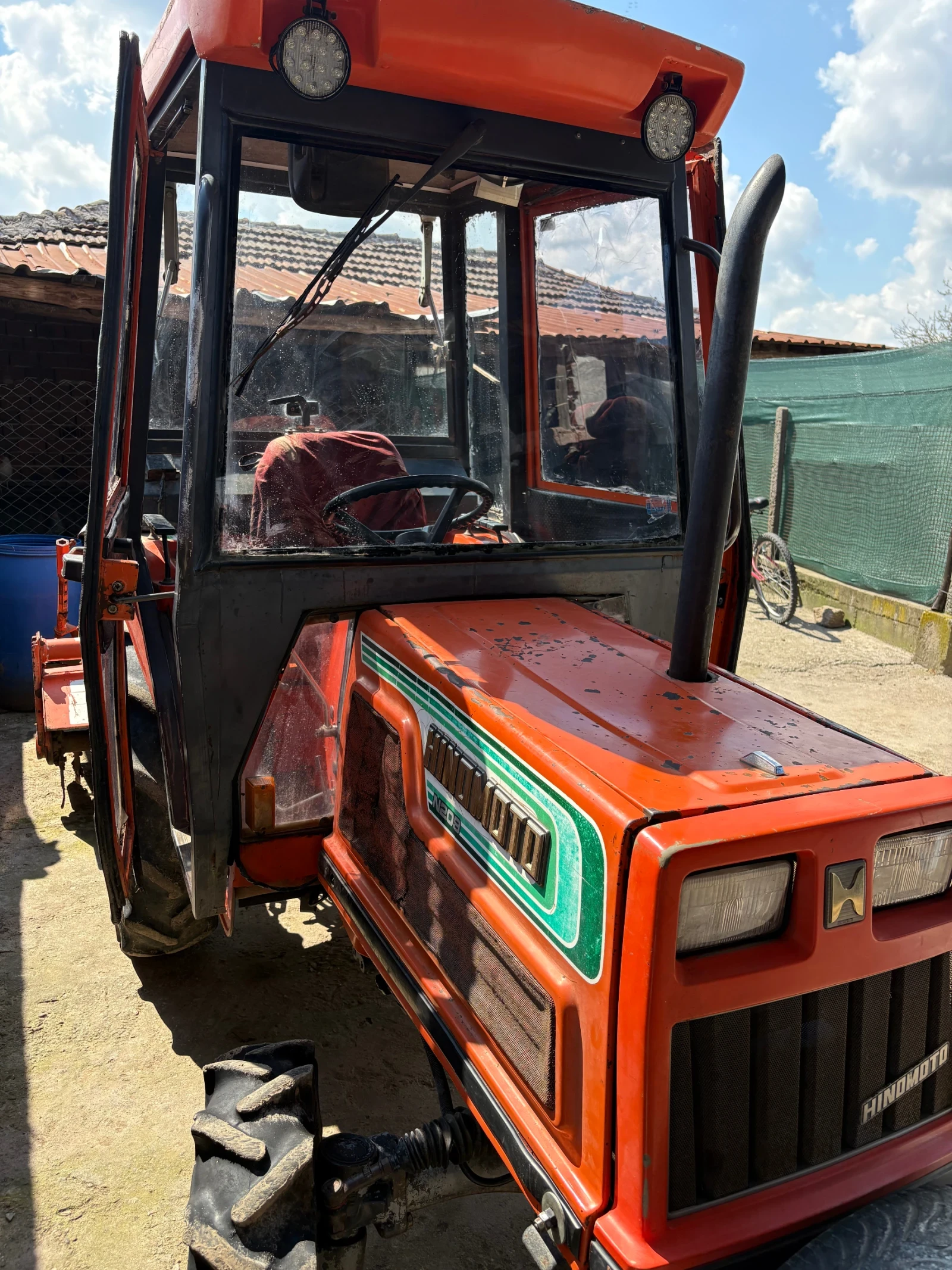 Трактор Hinomoto N209, снимка 2 - Селскостопанска техника - 54292528