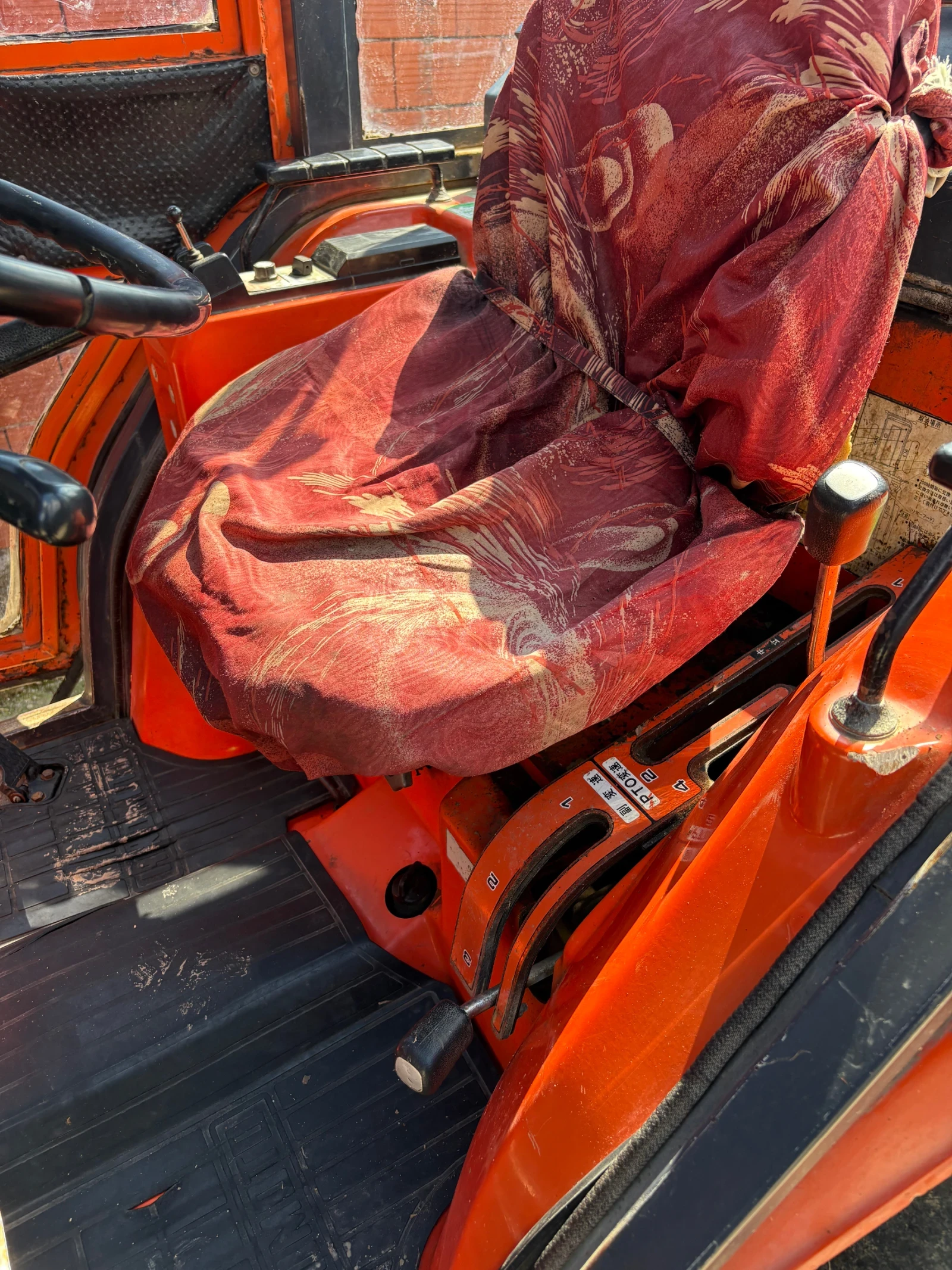 Трактор Hinomoto N209, снимка 7 - Селскостопанска техника - 54292528