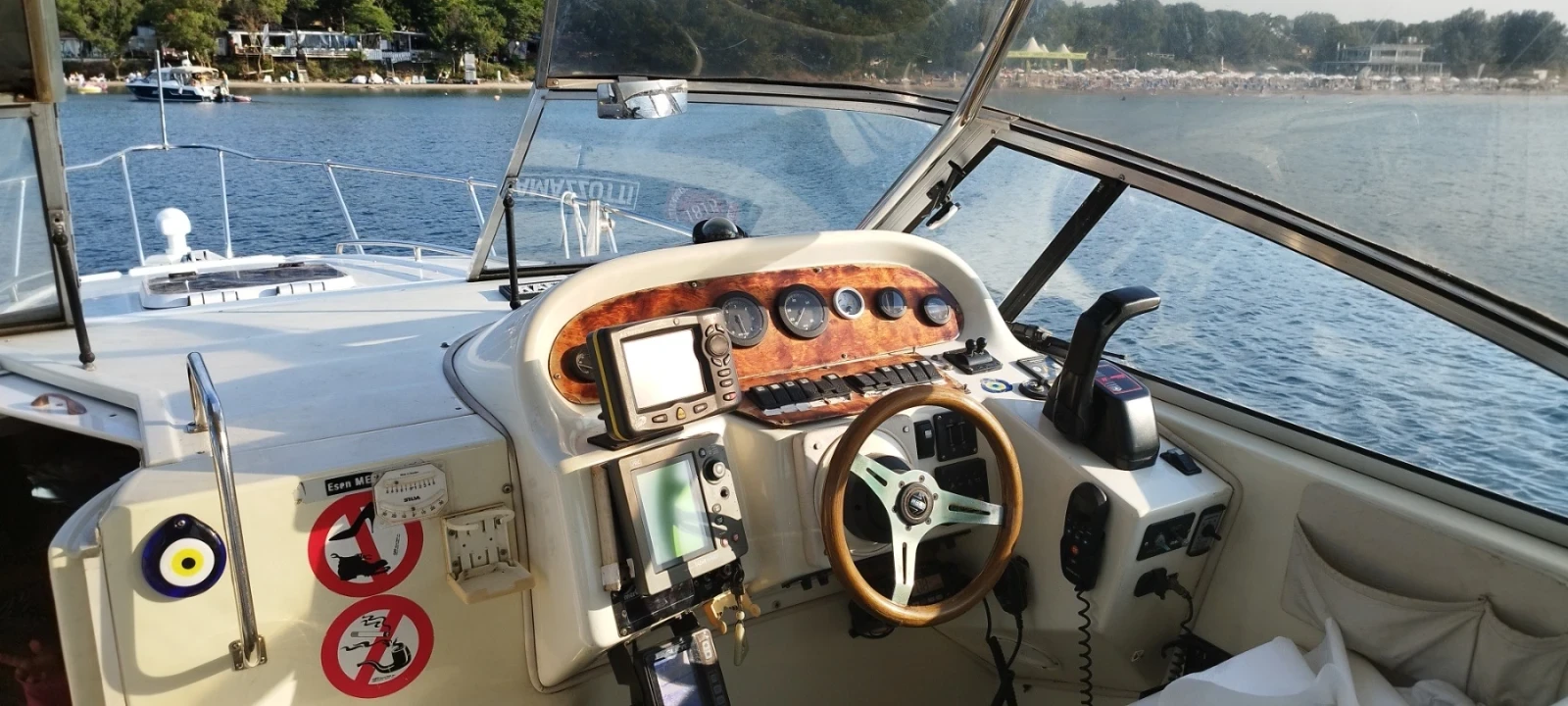 Моторна яхта San Boat Cuddy 980 - изображение 3