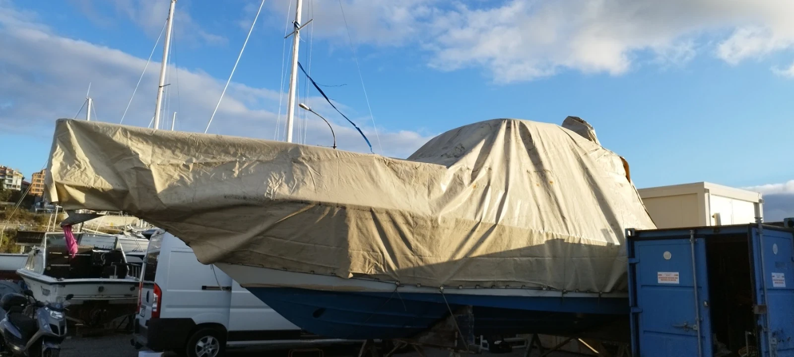 Моторна яхта San Boat Cuddy 980 - изображение 10
