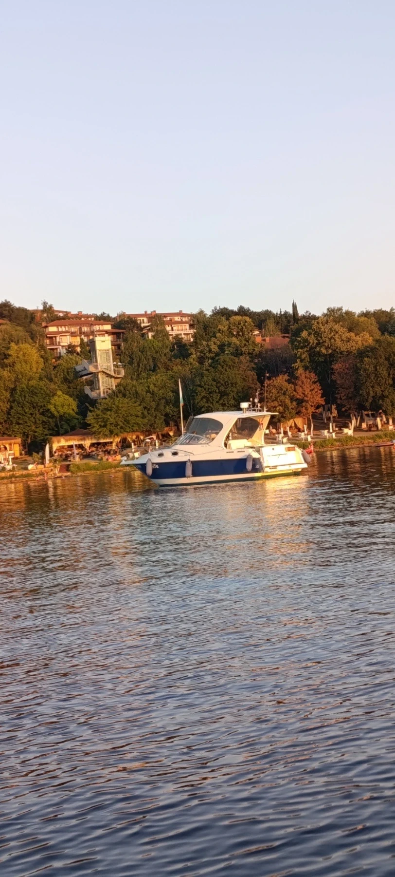Моторна яхта San Boat Cuddy 980 - изображение 4