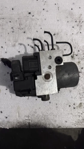 Спирачна помпа ABS за Nissan Micra 2005, снимка 2
