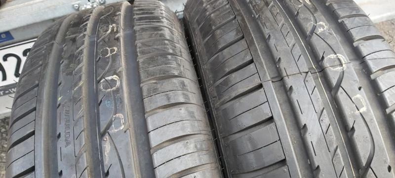 Гуми Летни 205/65R15, снимка 2 - Гуми и джанти - 31996544