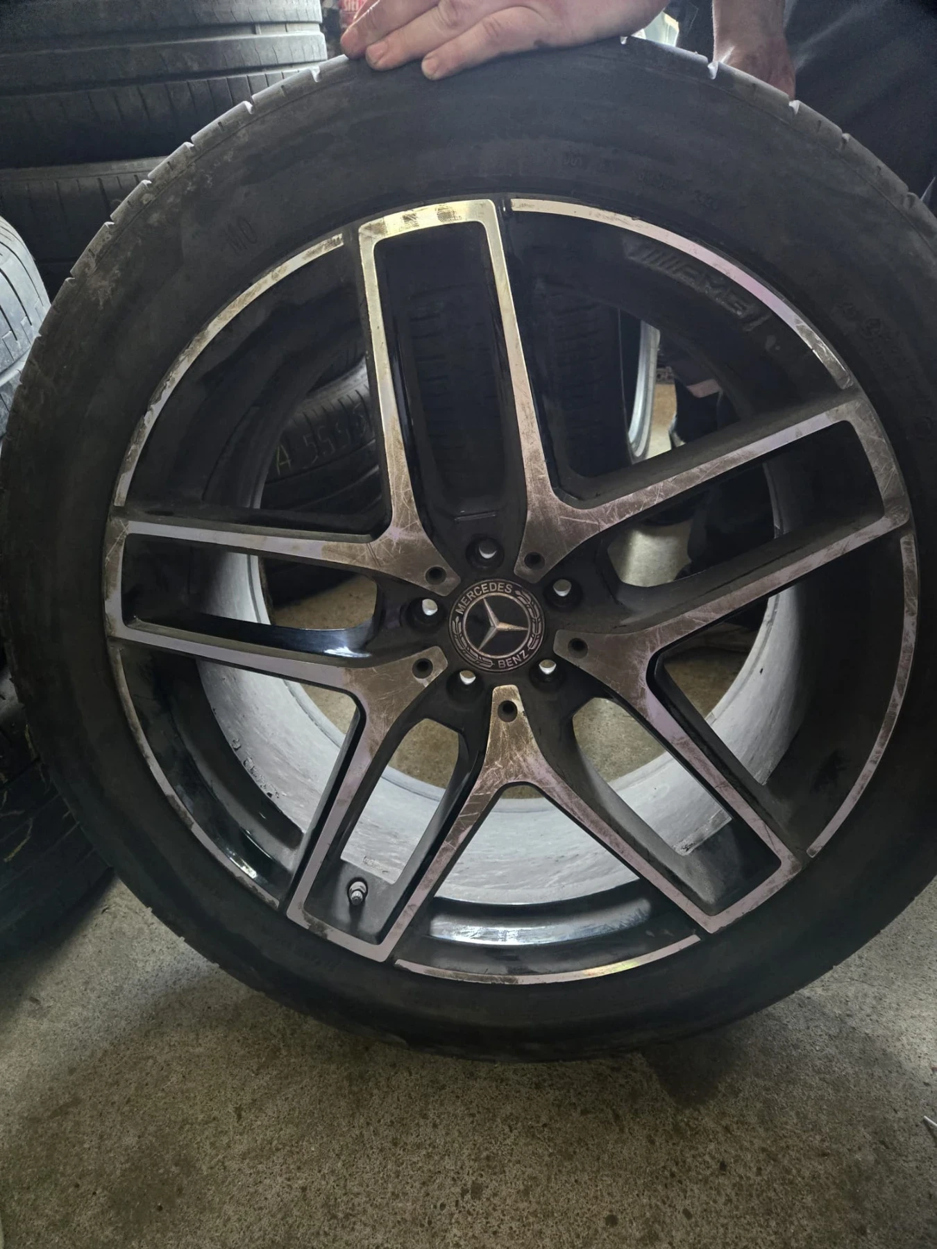 Гуми с джанти Pirelli 315/40R21, снимка 3 - Гуми и джанти - 55014459