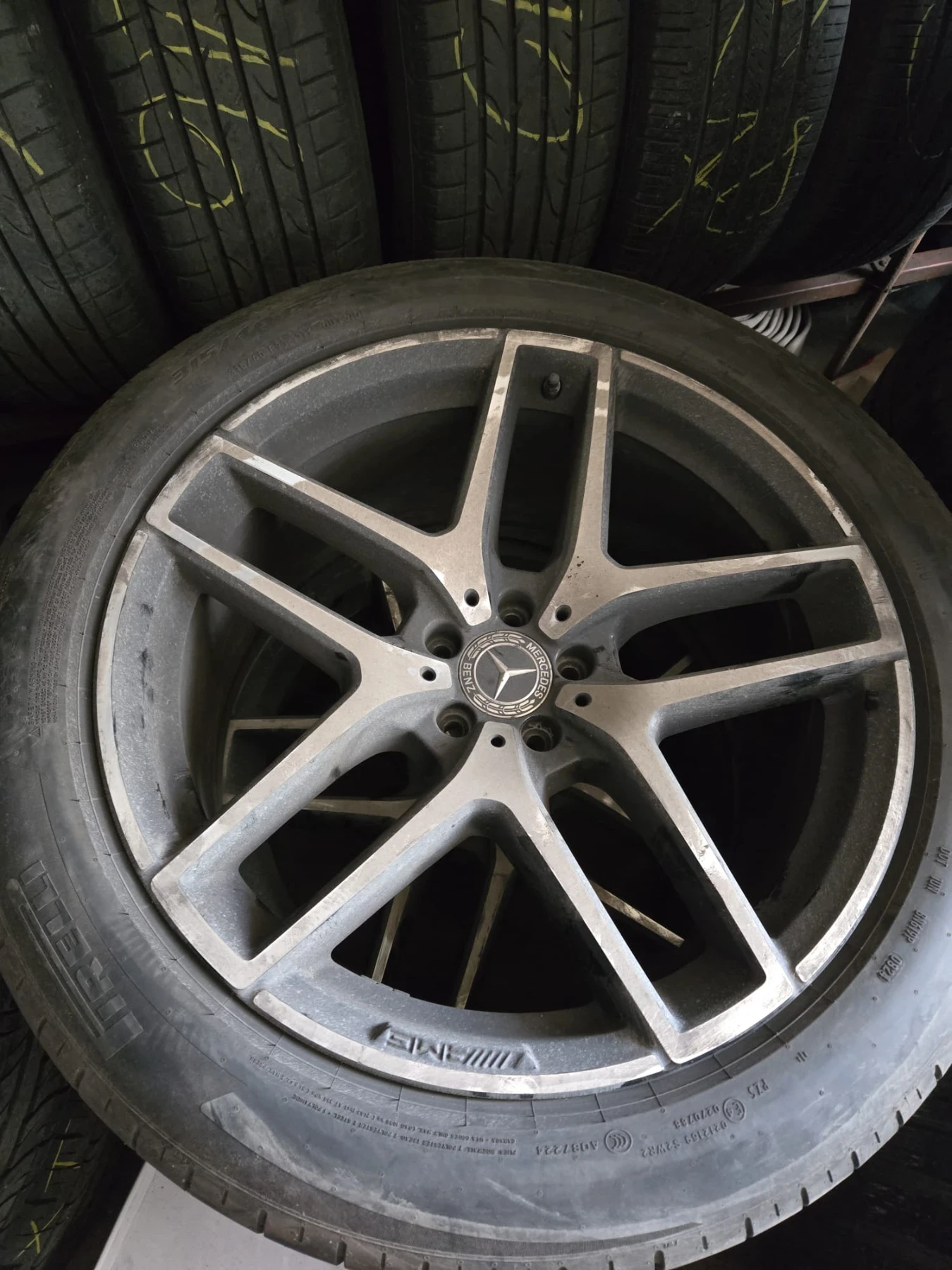 Гуми с джанти Pirelli 315/40R21