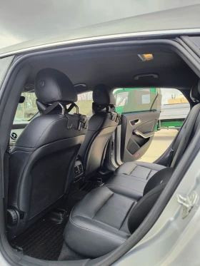 Mercedes-Benz CLA 200, снимка 8
