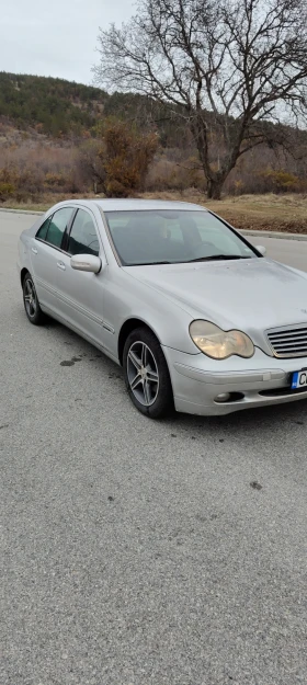 Mercedes-Benz C 220, снимка 3