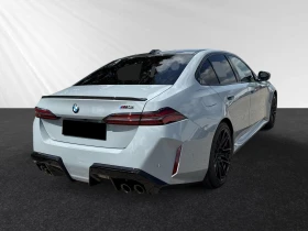 Обява за продажба на BMW M5 4.4 V8/PLUG-IN/CARBON/ICONIC GLOW/B&W/HEAD UP/360/ ~ 143 736 EUR - изображение 4