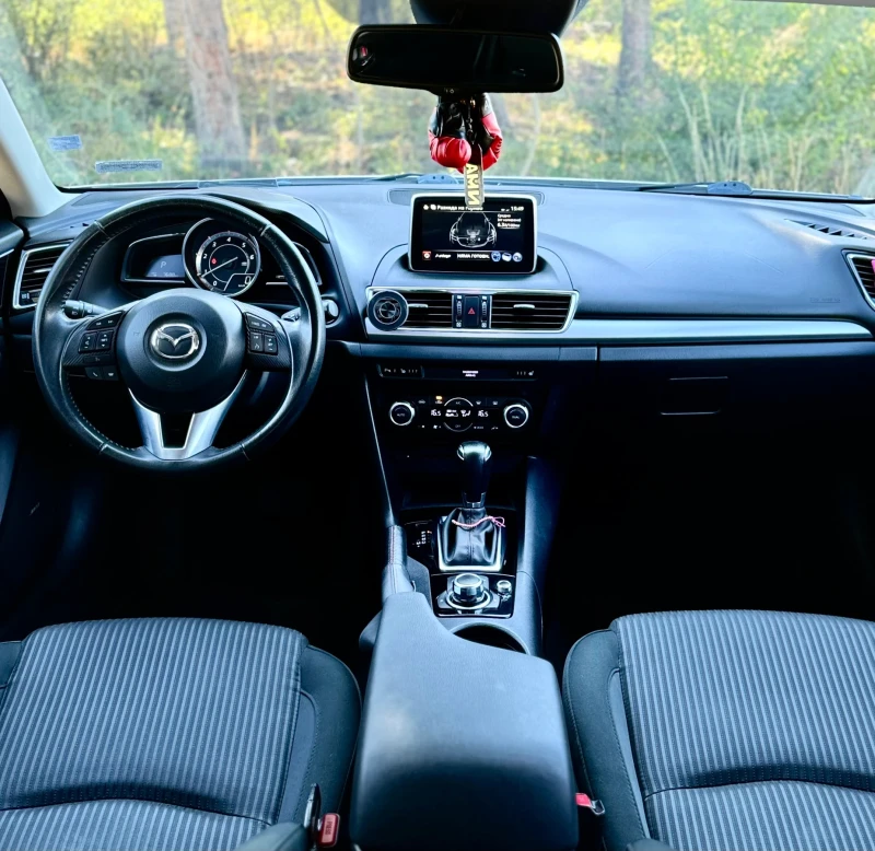 Mazda 3 2.2D SKYACTIV, снимка 8 - Автомобили и джипове - 47814614