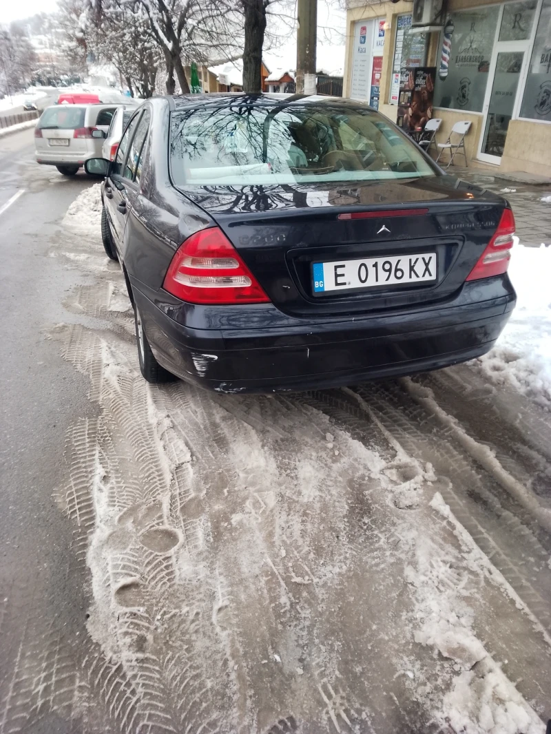 Mercedes-Benz C 200, снимка 4 - Автомобили и джипове - 48692645