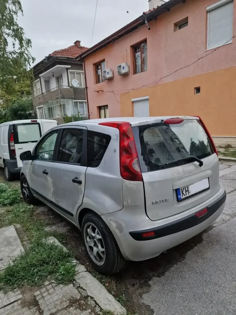 Nissan Note E11, снимка 3 - Автомобили и джипове - 51905029