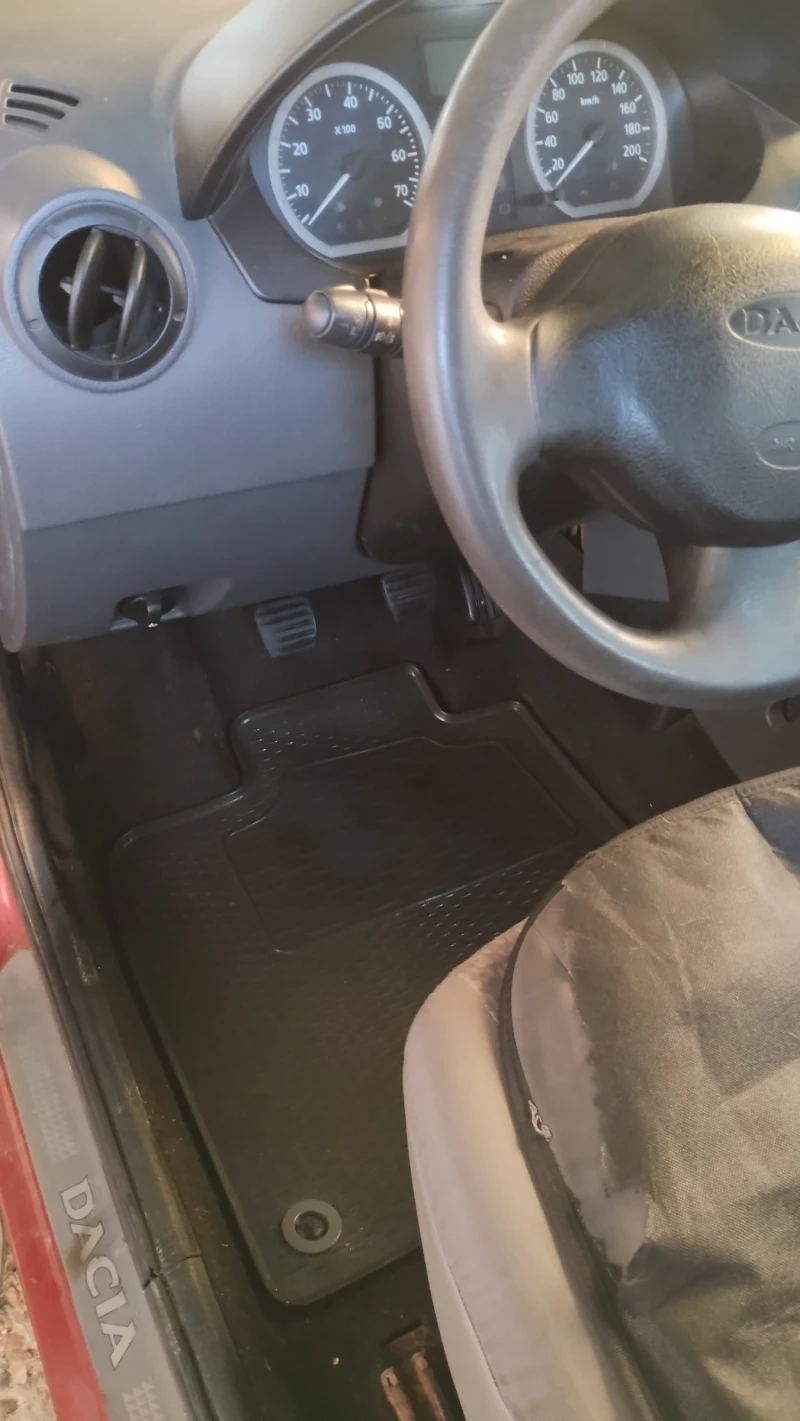 Dacia Logan 1.6MPI 7места 84кс, снимка 3 - Автомобили и джипове - 52404305