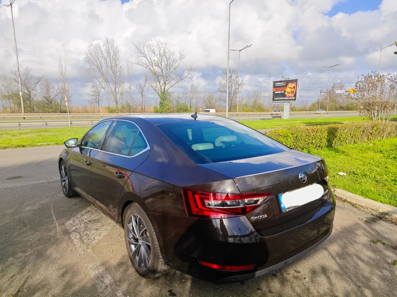 Skoda Superb 2.0TDI 190hp 4x4 L&K, снимка 4 - Автомобили и джипове - 52692319