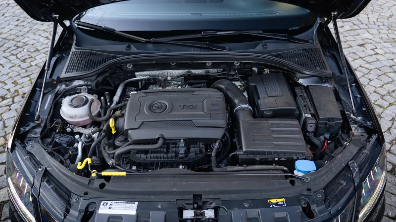 Skoda Octavia VRS, снимка 10 - Автомобили и джипове - 52759973