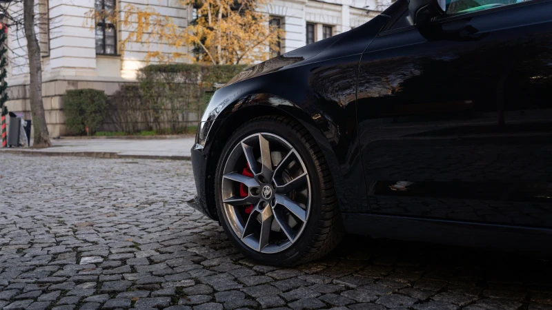 Skoda Octavia VRS, снимка 4 - Автомобили и джипове - 52759973