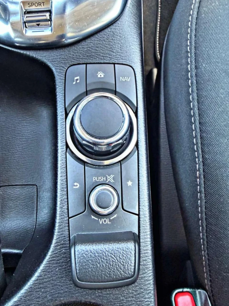 Mazda 2 AUTOM. PODREV, снимка 12 - Автомобили и джипове - 53418117