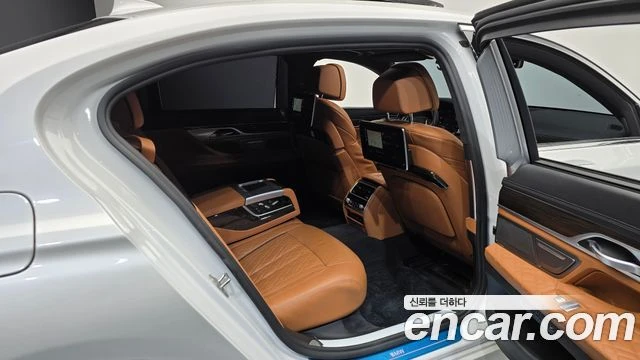 BMW 730, снимка 11 - Автомобили и джипове - 56089257
