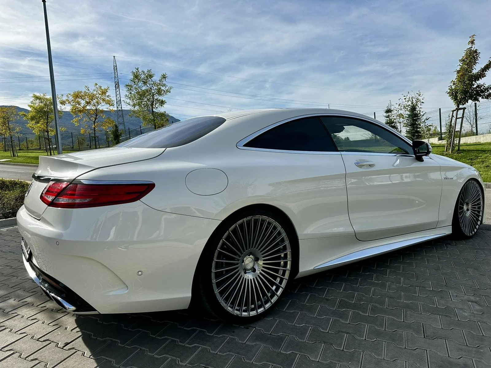 Mercedes-Benz S 63 AMG COUPE SWAROWSKI/ PANORAMA/ FULL - изображение 4