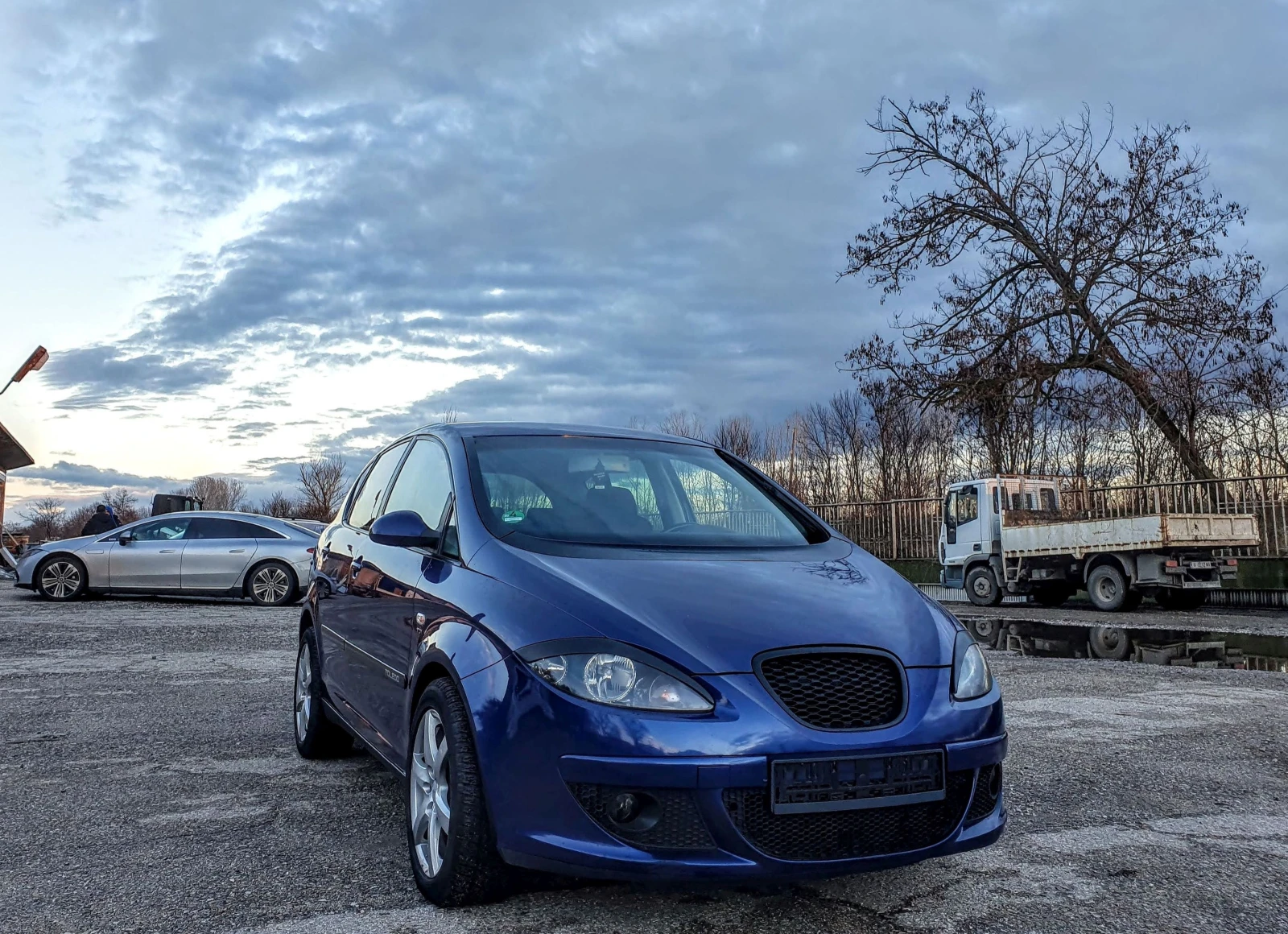 Seat Toledo 2.0 TDI 140 к.с. ПАРКТРОНИК ТЕМПОМАТ * КЛИМАТРОНИК - изображение 3